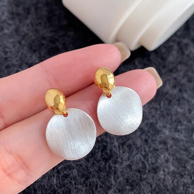 冷淡风金属女拉丝高级感耳钉