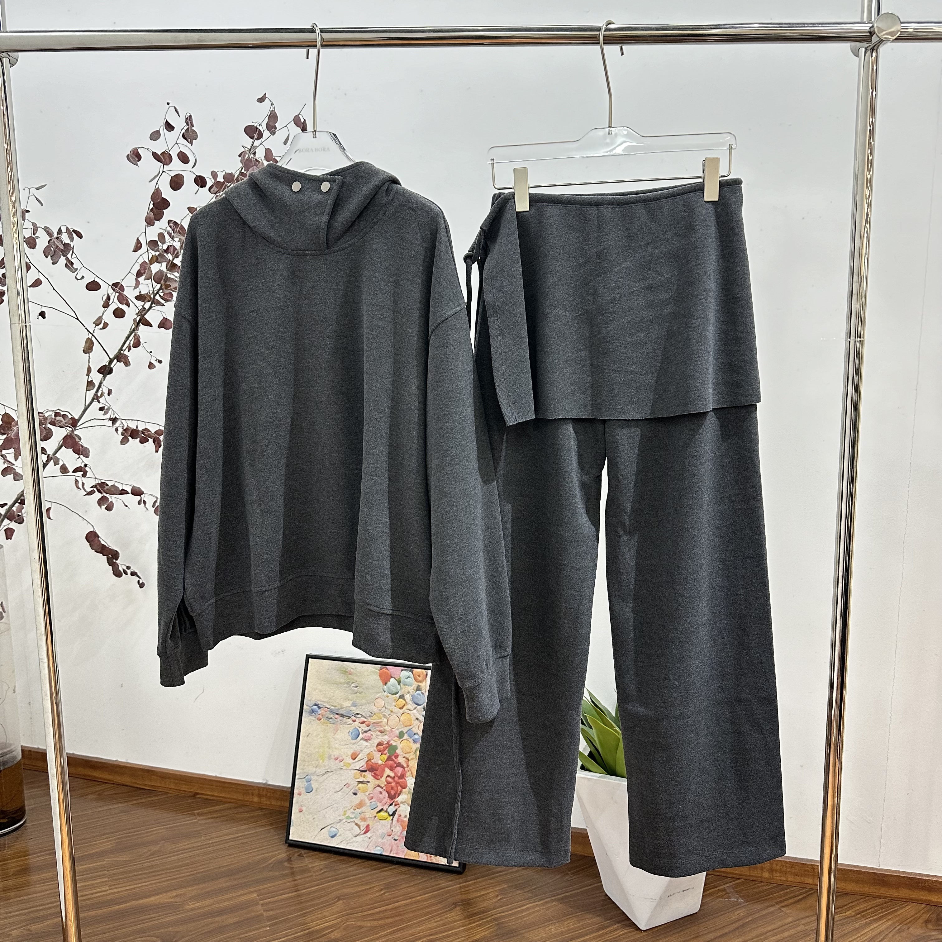 现货 欧货正品女装代购2025秋冬款系扣连帽卫衣+系带腰封+休闲裤