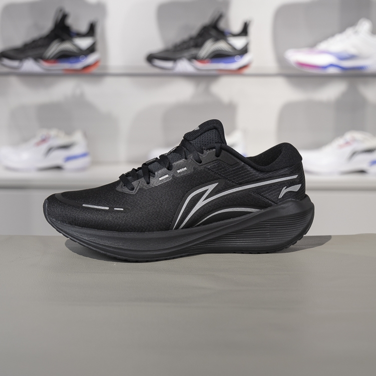 李宁男子跑鞋减震透气