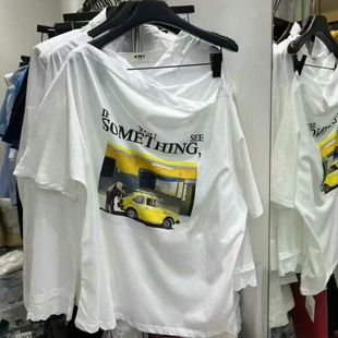 十三行2026夏季新款韩版设计感汽车字母印花一字肩斜领短袖T恤女