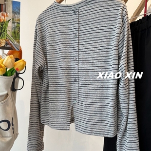 早秋舒适！韩系背后纽扣清新条纹长袖T恤女 洋气短款休闲宽松上衣