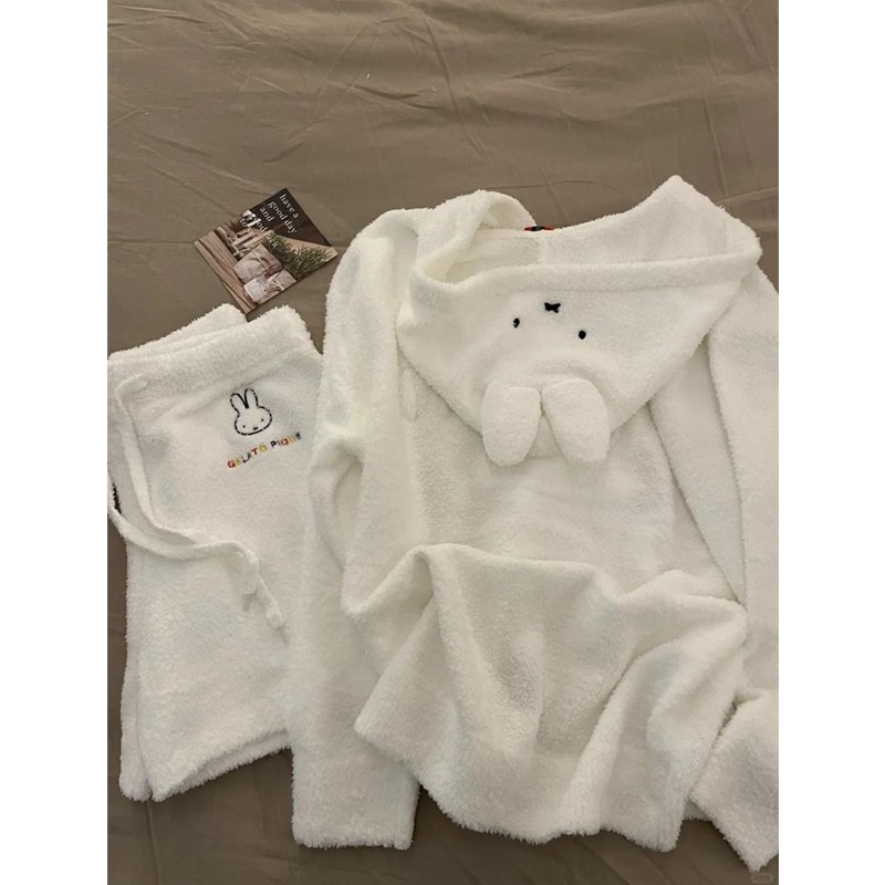穿着睡觉也很舒服米菲兔软糯糯的外套短裤两件套女家居服睡衣外穿,女装/女士精品,休闲运动套装,淘宝优惠券,粉丝福利购,淘宝优惠卷