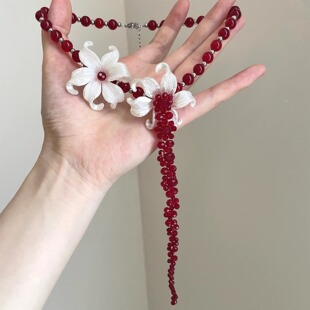 千金感!鸽血红串珠鸢尾花长项链女巨显白超绝氛围感choker锁骨链