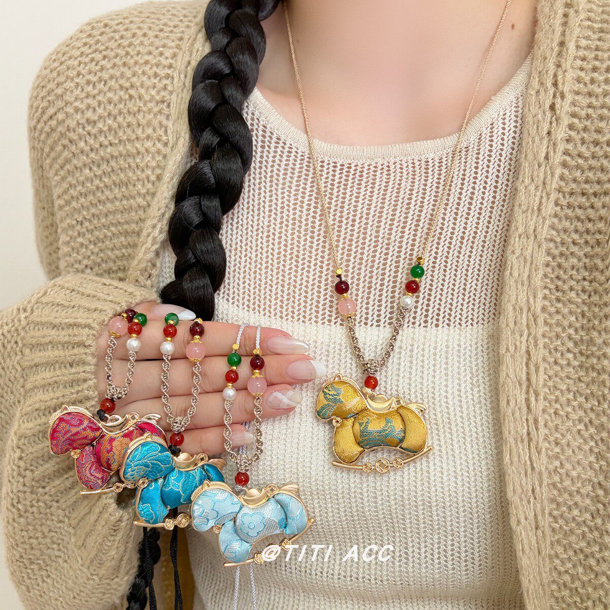 双面宋锦小马吊坠项链女新中式高级国风马年毛衣链本命年长款配饰