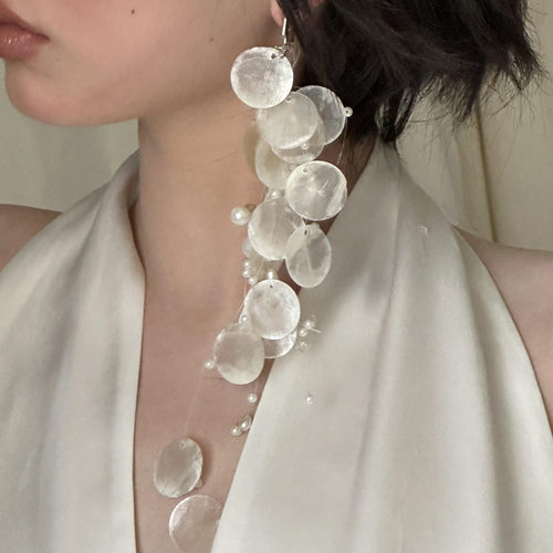 法式复古天然白色贝壳珍珠流苏耳钉女轻奢小众长款耳饰度假风耳环