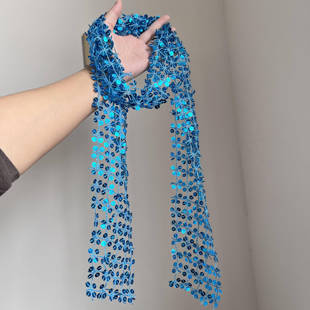 超吸睛蓝色亮片丝巾围巾女百搭时髦氛围感小众设计长条飘带毛衣链