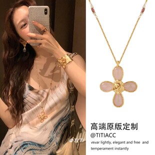 ins风金色熔岩玫瑰十字镶嵌项链女复古小众设计感百搭长款毛衣链