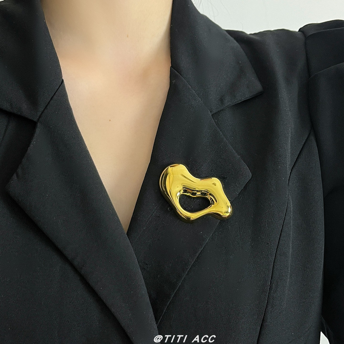 极简创意！金属镂空不规则胸针西装配饰小众设计高级感几何别针女