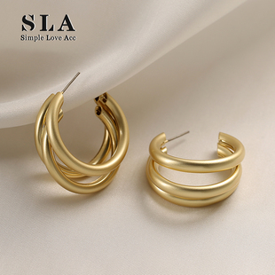 2025年新款 Acc私家 磨砂质感高级哑金气质银针耳环女 Love Simple