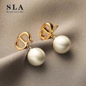 Love Acc私家 法式 Simple 轻奢级感法式 CD字母拉丝银针耳环女