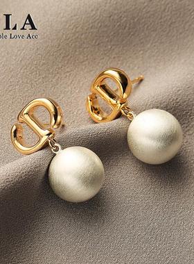 Simple Love Acc私家  法式轻奢级感法式CD字母拉丝银针耳环女