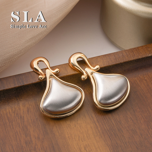 个性 2025年新款 八折 高级感冷淡风拉丝银琵琶耳环 新品