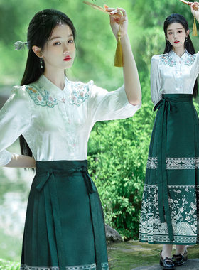 一片式重工织金马面裙套装女2026新中式汉服刺绣盘扣立领中袖