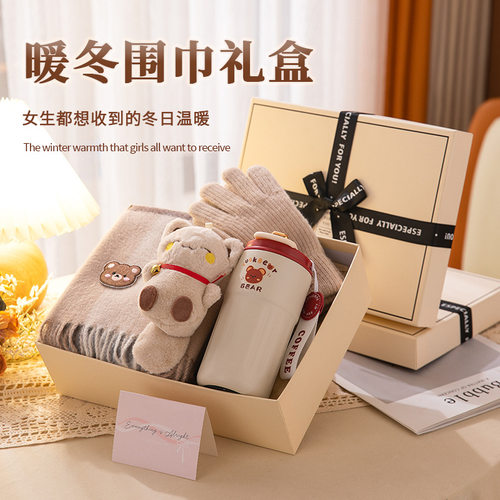 Winter scarf gift box, warm gloves, Christmas gift圣诞节礼物