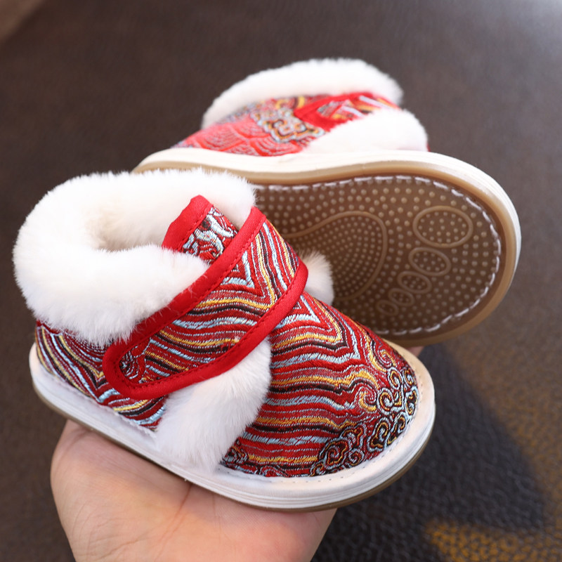 宝宝手工棉鞋冬男女汉服鞋1-4岁软底防滑新年周岁鞋男宝宝唐装鞋1