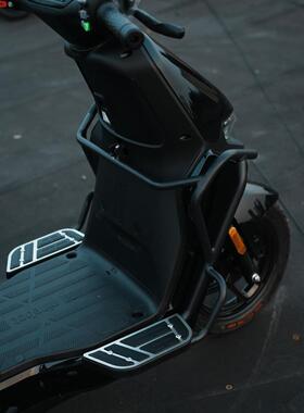 适用适用九号MZmixnzmix电动车加宽脚踏护杠前护杠防摔保护杠改装