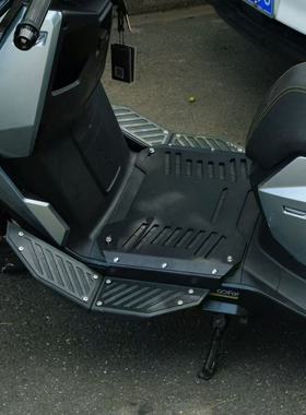 适用新款小牛FX/FXT电自通用下沉脚踏增宽防撞延长保护脚踏版改装