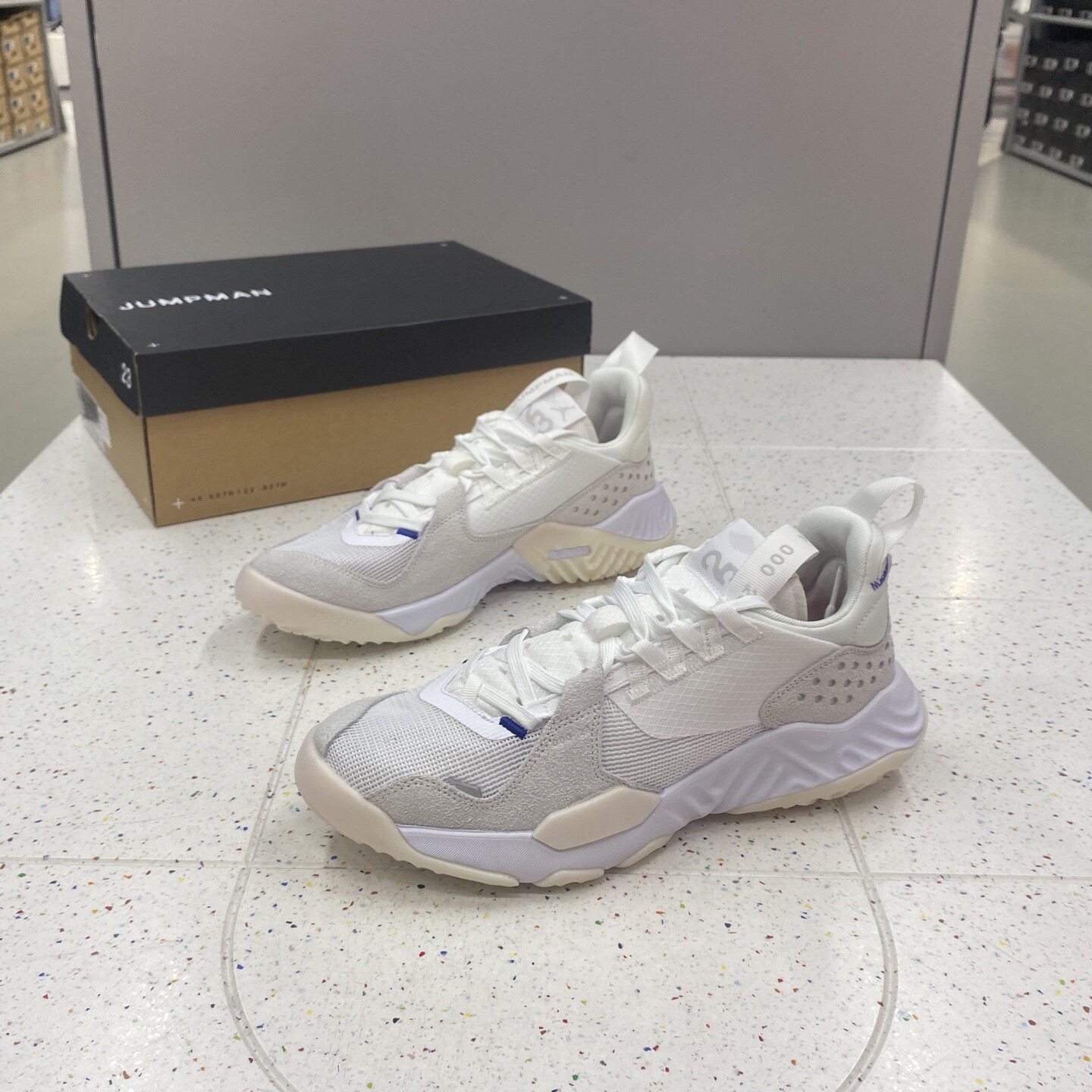 耐克Nike！男子耐磨透气夏季低帮休闲篮球鞋CD6109-101