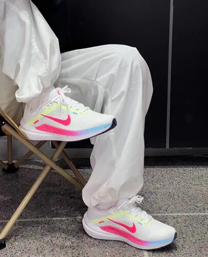 耐克Nike 2026女子春季新款轻便缓震耐磨运动跑步鞋FZ3973-100