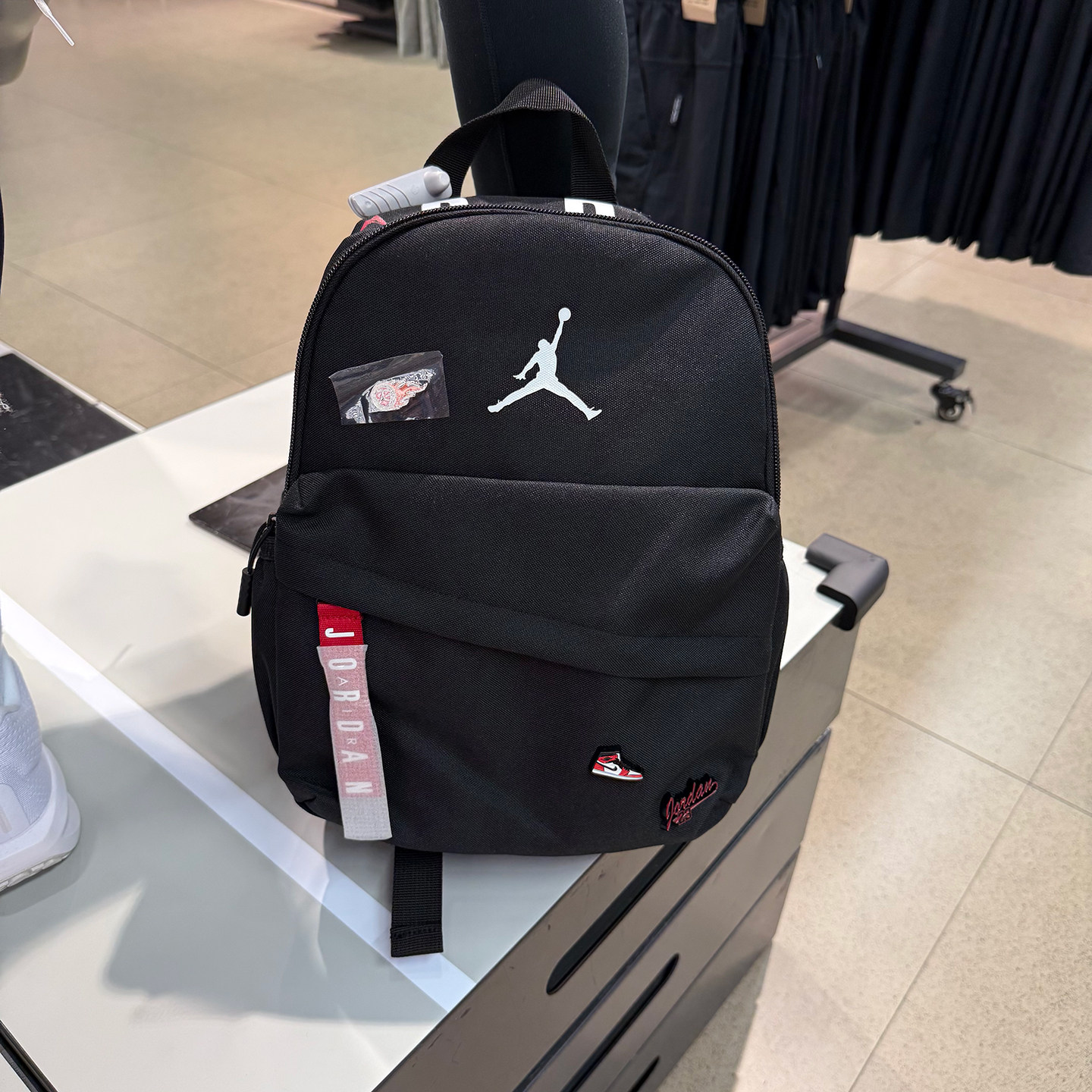耐克Nike Jordan运动双肩包乔丹儿童小背包aj学生书包男女IW1548