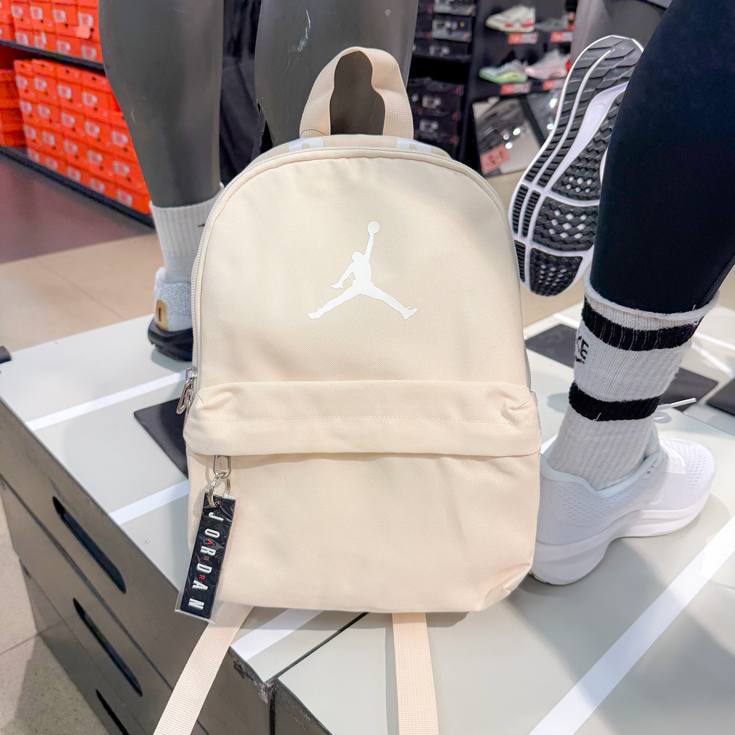 耐克Jordan运动小号书包Nike双肩小背包飞人乔丹儿童包DV5304-219