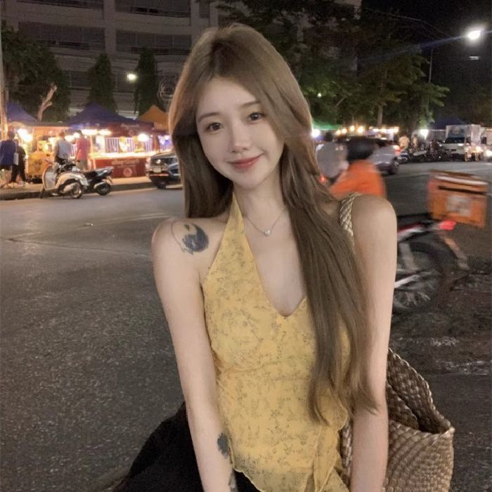 韩系黄色碎花挂脖v领背心吊带女夏季不规则飘带外穿无袖美背上衣