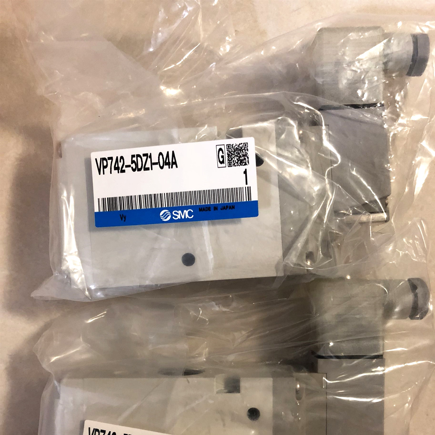 SMC电磁阀VP742-5DZD1-04FB