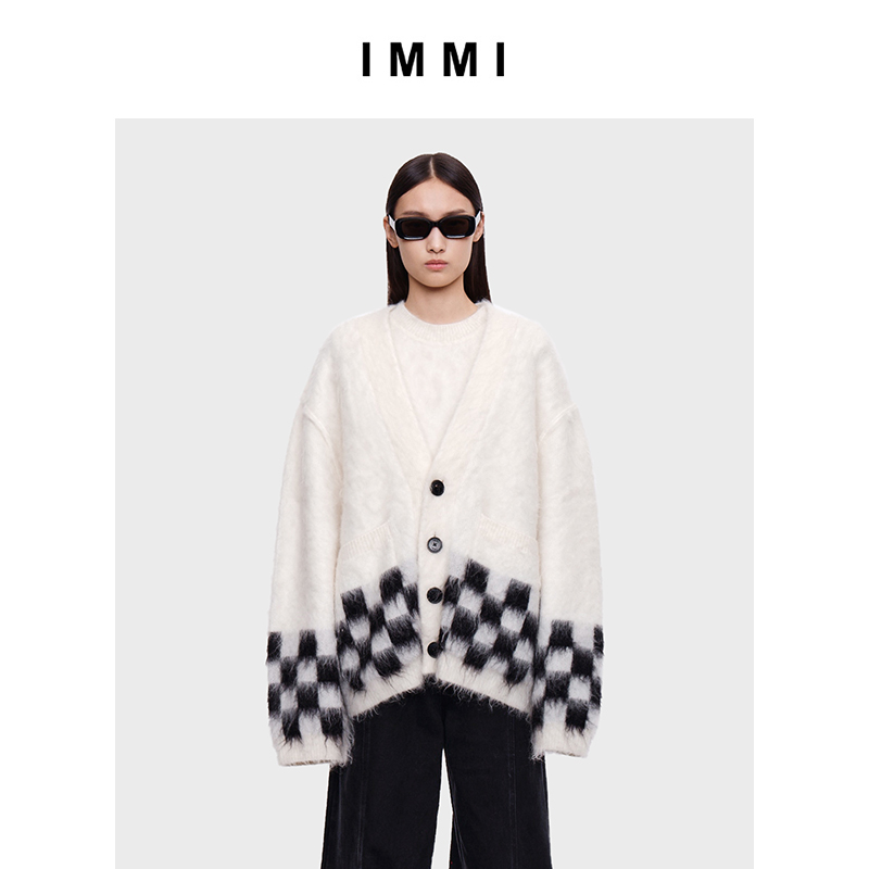 22秋冬新品马海毛棋盘格开衫