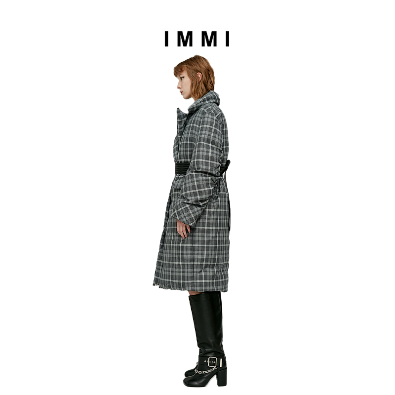 【IMMI】灰色格纹西装领茧型鹅绒束腰羽绒服192CO047W