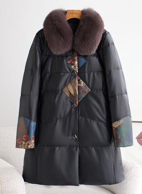 2025新款真皮鹅绒服女头层绵羊皮压花皮印花皮狐狸领中长款羽绒服