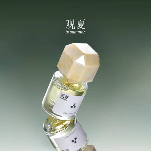 观夏三重茶裸玫瑰烧香水礼盒