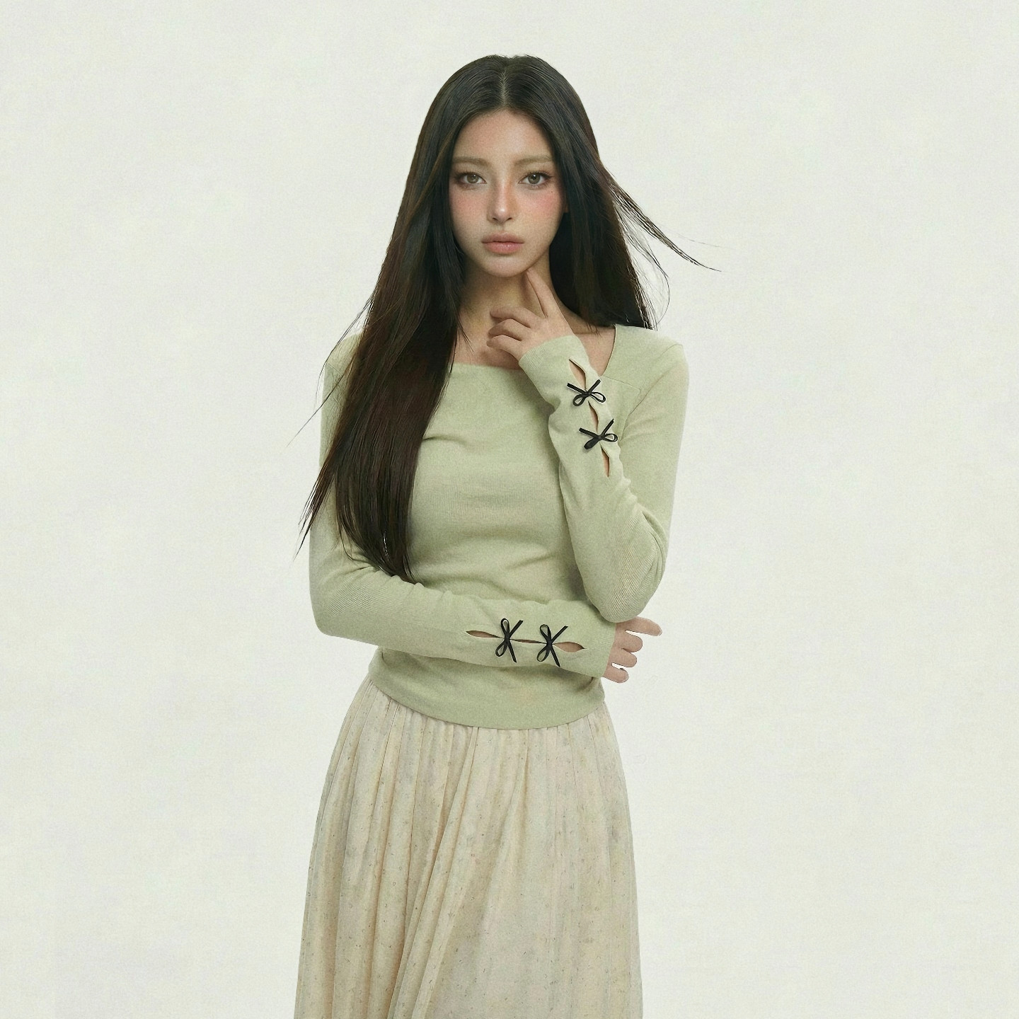 春季韩系甜美风温柔设计感小众蝴蝶结装饰长袖T恤女纯色显瘦上衣