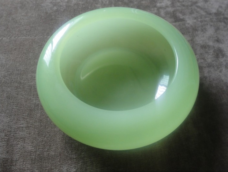 工艺品玉石阿富汗烟灰缸
