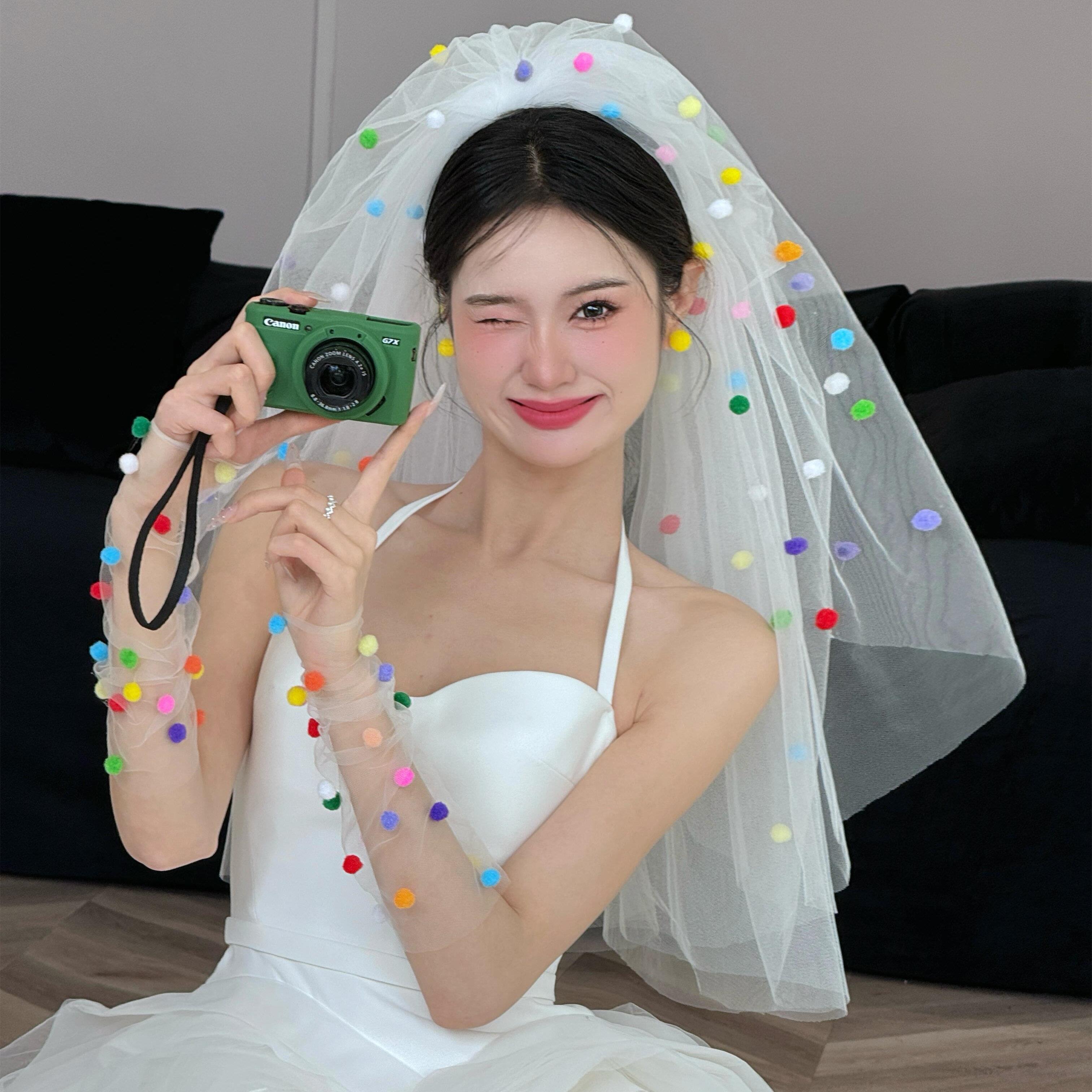 多巴胺领证头纱个性俏皮游乐园拍照纱彩色法式新娘晨袍拍摄道具