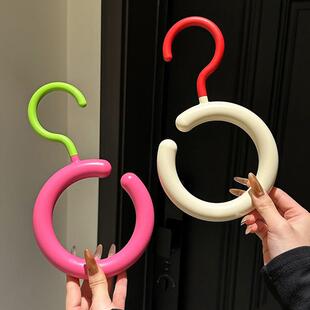 【家居好物】多巴胺挂钩免打孔帽子收纳家用卧室多功能悬挂围巾架