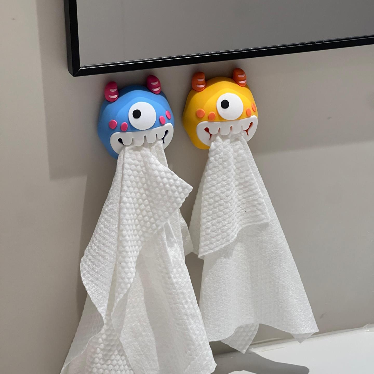 小怪兽毛巾架卫生间免打孔浴室置物架洗脸巾收纳壁挂式多功能新款