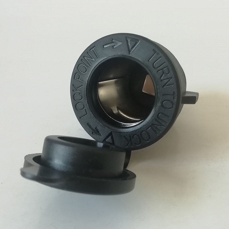 汽车电源插座12v24V车用大电流功率轿车改装车载点烟器母座通用新