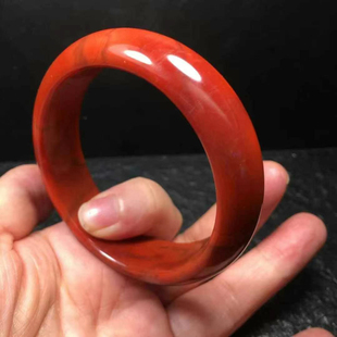 瓦西南红宽边手镯红纹石海纹石翡翠蜜蜡绿松石手串吊坠挂件百搭女