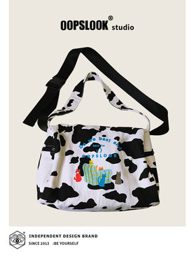 OOPSLOOK/巫鹿可原创纯棉牛仔印花斜挎单肩多巴胺可爱俏皮枕头包