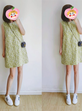 高级感气质新款女小清新裙子豆绿色无袖连衣裙棉麻绣花短款背心裙