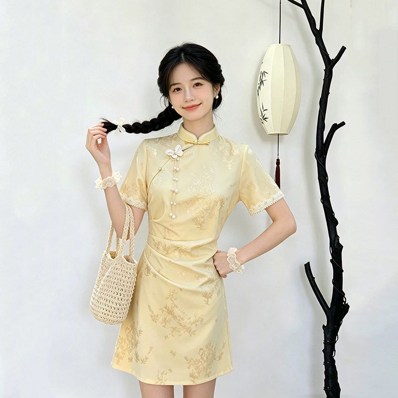 黄色国风新中式短款旗袍改良年轻款2026新款少女高级感小个子夏季图片
