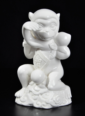 白色陶瓷生肖猴子摆件招财风水补角镇宅瓷器可爱客厅办公室吉祥物