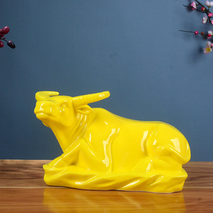陶瓷十二生肖黄色卧牛摆件风水招财物旺财镇宅补角瓷器水牛工艺品