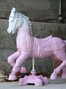 玻璃钢欧式旋转木马雕塑婚庆宝宝宴木马道具卡通儿童坐骑婚庆活动