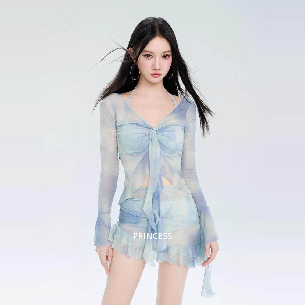 在逃公主泳衣女2024新款爆款比基尼四件套性感长袖罩衫绝美泡温泉