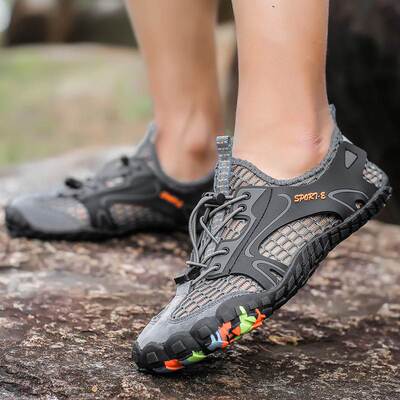 Outdoor fitness climbing and rafting shoes hiking shoes for