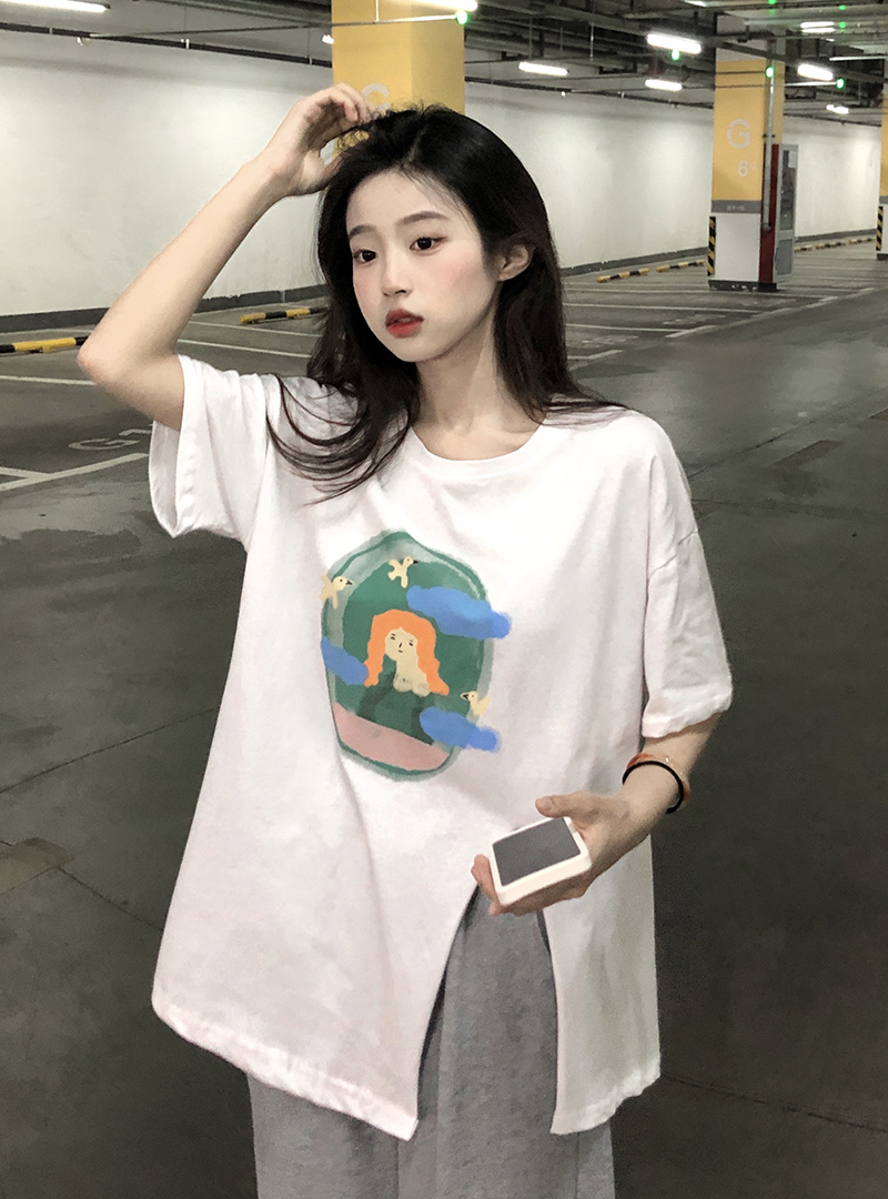 All three standards!  Original in our store!  Real shots and real price control 3!  Pure cotton short-sleeved T-shirt for women with slits and gouache print