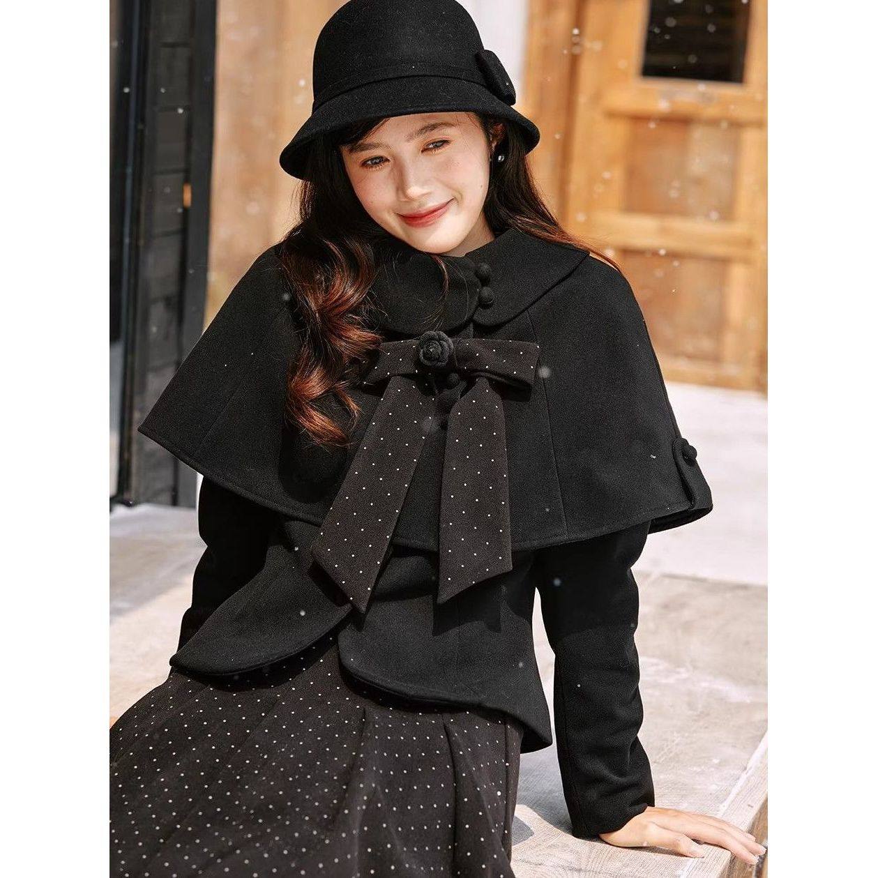冬日信札 日系甜美黑色昭和千金感斗篷+波点半裙套装25冬新款穿搭