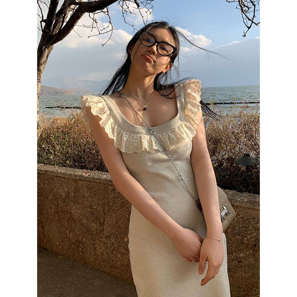 「假日情诗」夏季灰色花边小飞袖连衣裙法式高级感修身包臀长裙女