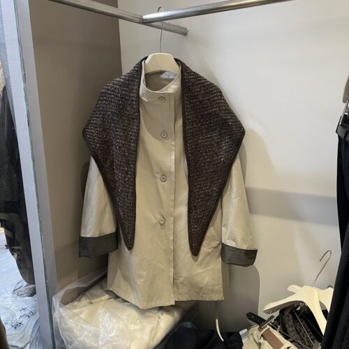 立领单排扣配披肩中长款风衣外套